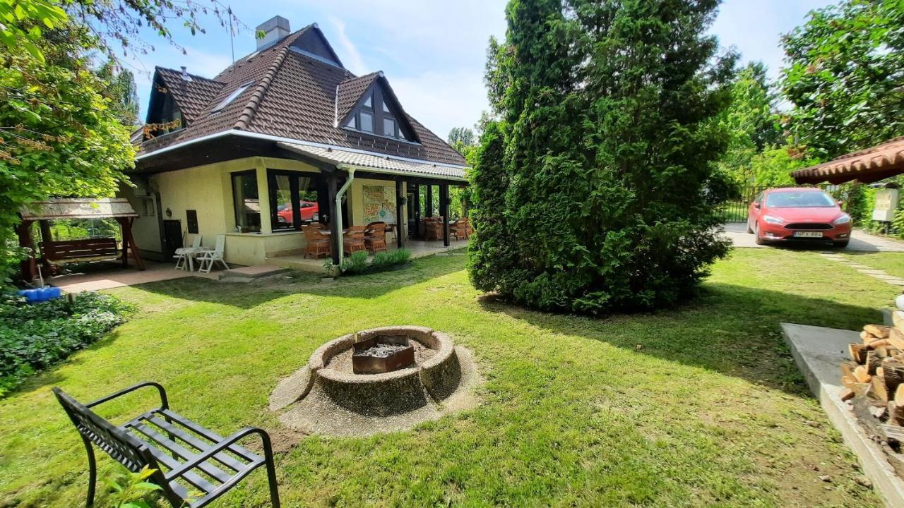 Biker Holiday Home Balatonakarattya Exterior foto
